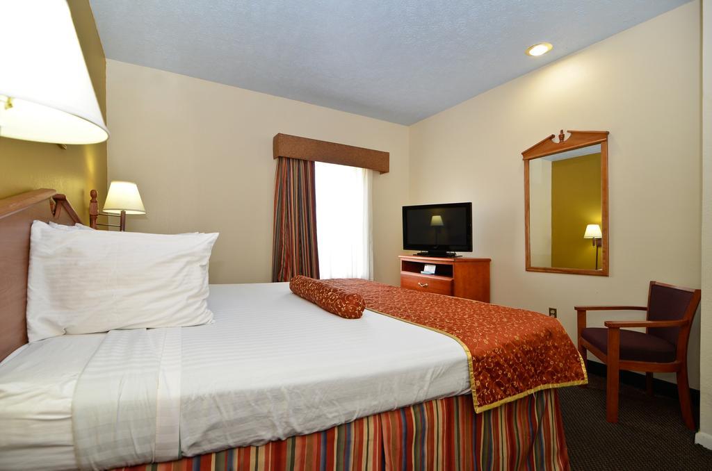 America'S Best Value Inn & Suites-Clinton Extérieur photo